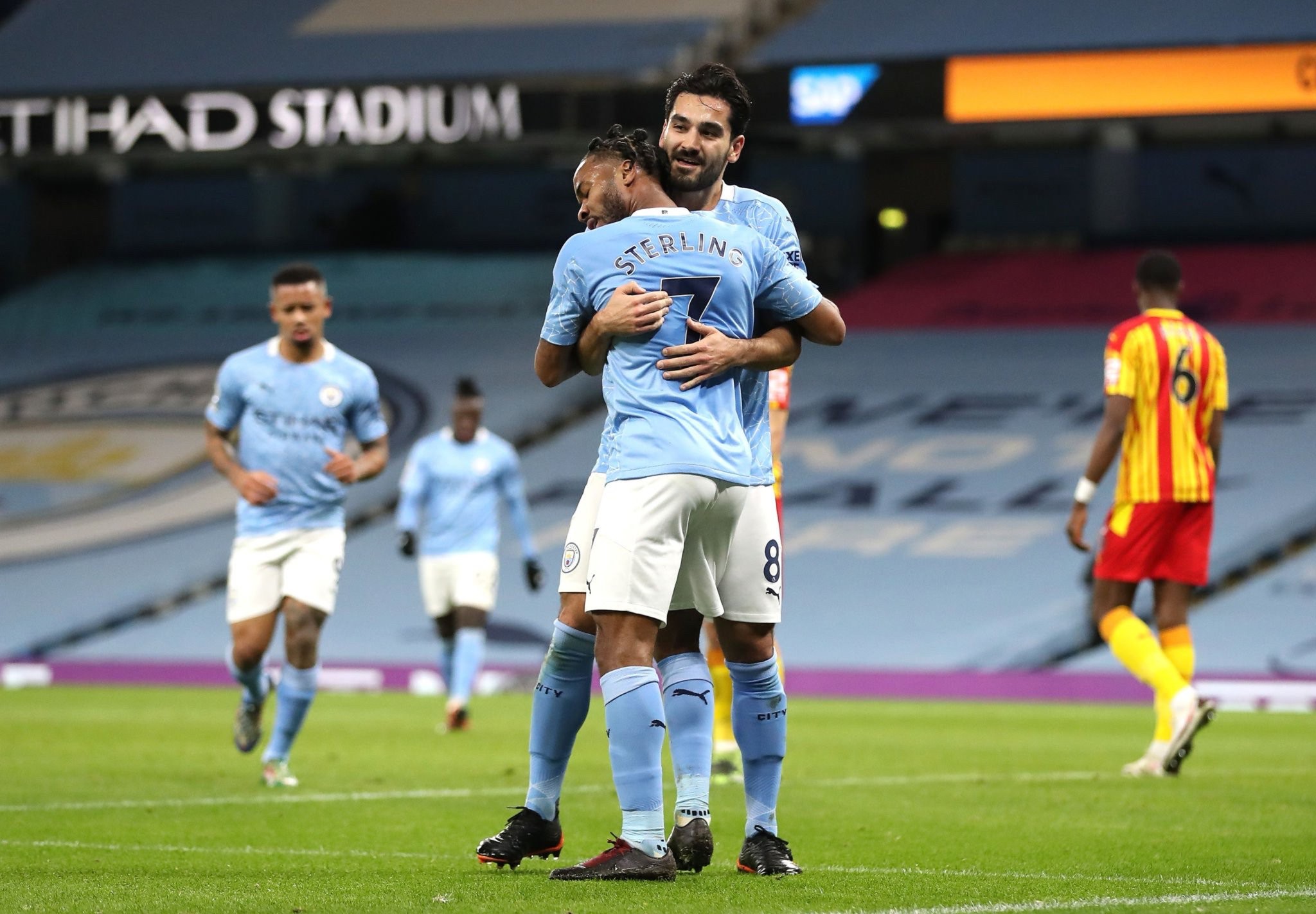 着顶尖的表 着顶尖的表